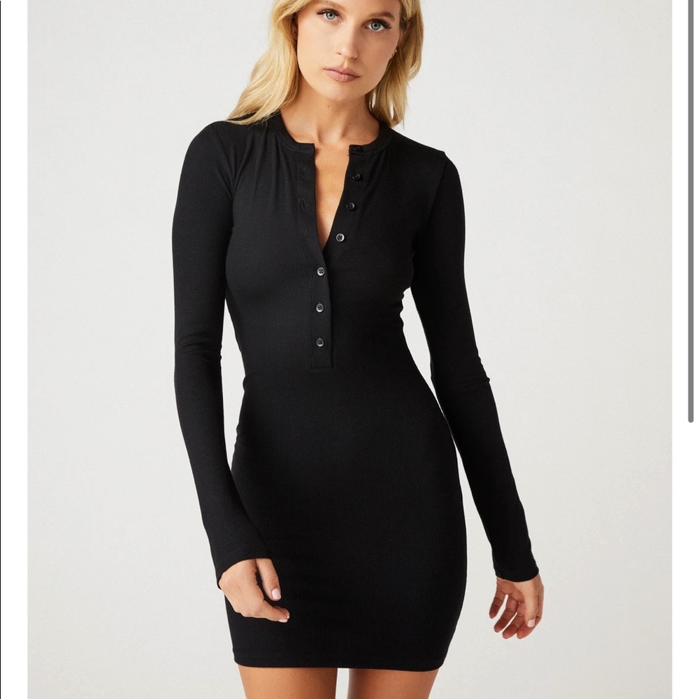 Clyque the label Annie dress size large
